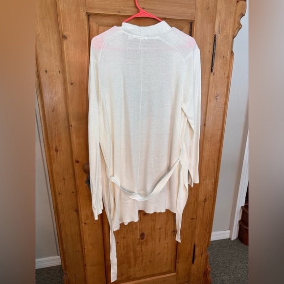 Gap Open Front White Cardigan with Tie Size XL Like New Preppy Classic - Picture 2 of 9